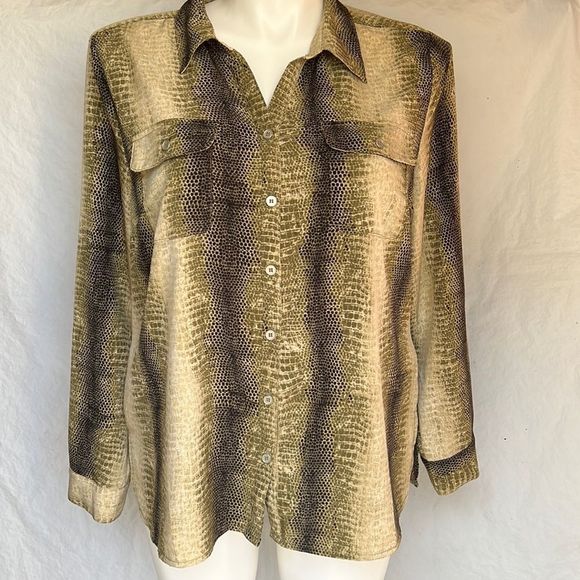 Notations Tops - Notations ladies double breast pocket button down blouse size XL